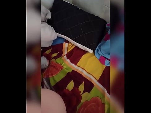 ❤️ Mano kambariokė lieka namuose viena, nes jos vyras atostogauja, o aš pasinaudoju proga ją išdulkinti ir užpildyti jos užpakalį pienu ️ Porno fb prie mūsų ❌❤